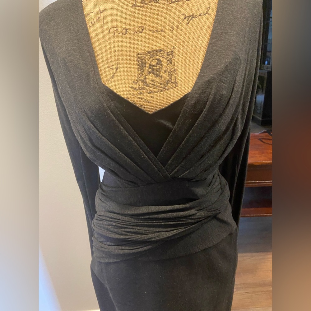 Gorgeous, beautifully draped vintage Donna Karen dress in charcoal gray. - Picture 4 of 6